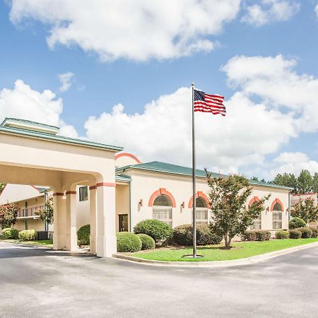 Days Inn & Suites By Wyndham Columbia Airport West Columbia Eksteriør bilde