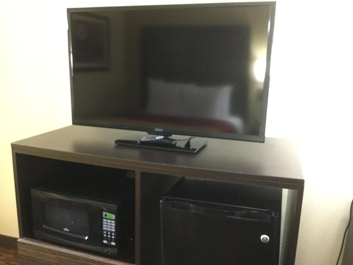 Days Inn & Suites By Wyndham Columbia Airport West Columbia Eksteriør bilde